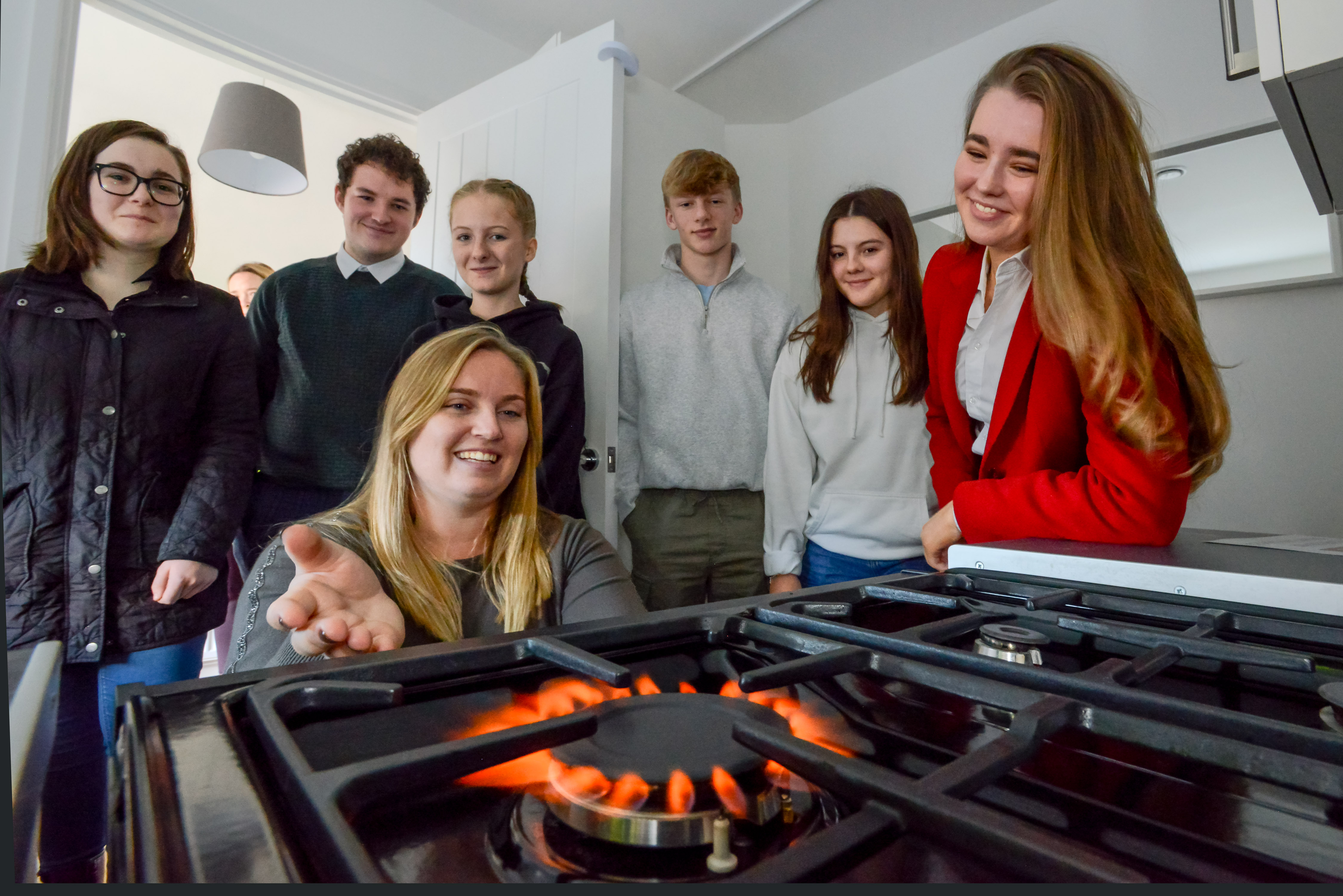 NGN’s Young Innovators Council members visit the Hydrogen Home